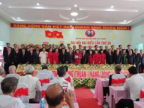 ra mắt1.jpg
